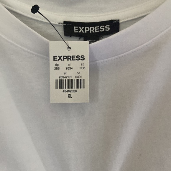 Women’s Top - Picture 6 of 7